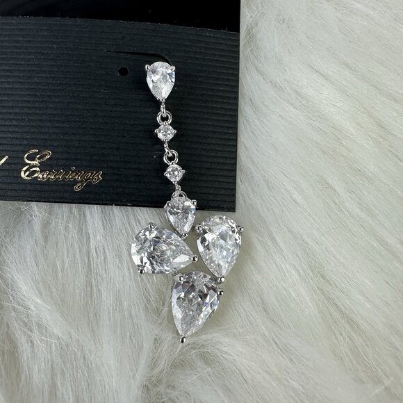 Park Lane CZ Dangle Earrings Silver Tone Clear Crystals New In Box - Picture 4 of 4